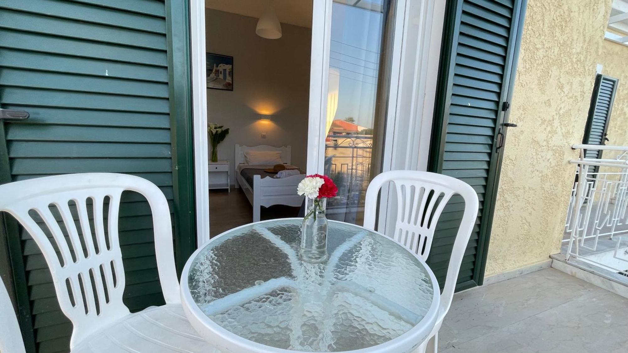 Kavos Aparthotel Екстер'єр фото